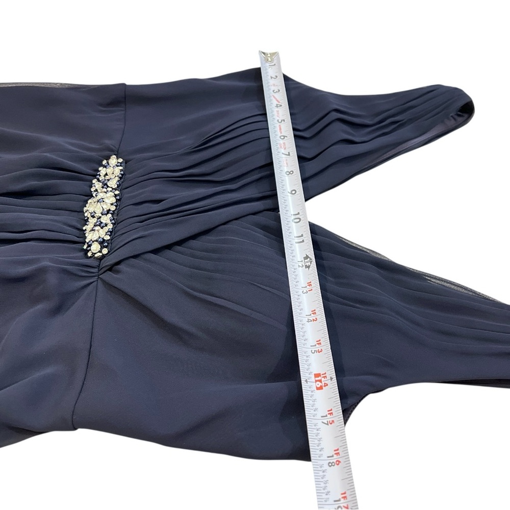 Eliza J High-Low Chiffon Gown V-Neck, Sleeveless, Navy Blue,‎ Size 10 - Picture 11 of 13